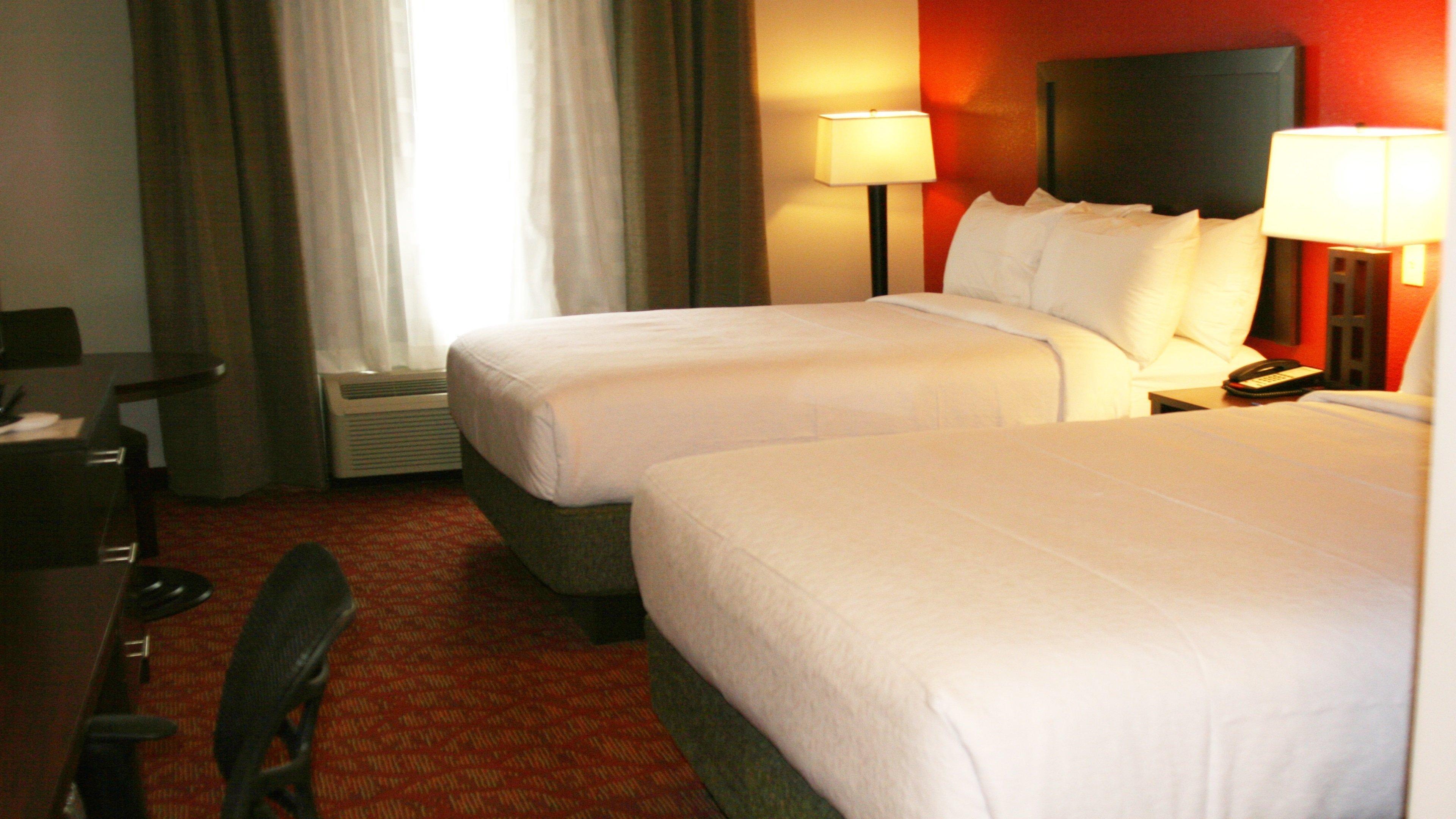 Holiday Inn Guin By Ihg Twin Exterior photo
