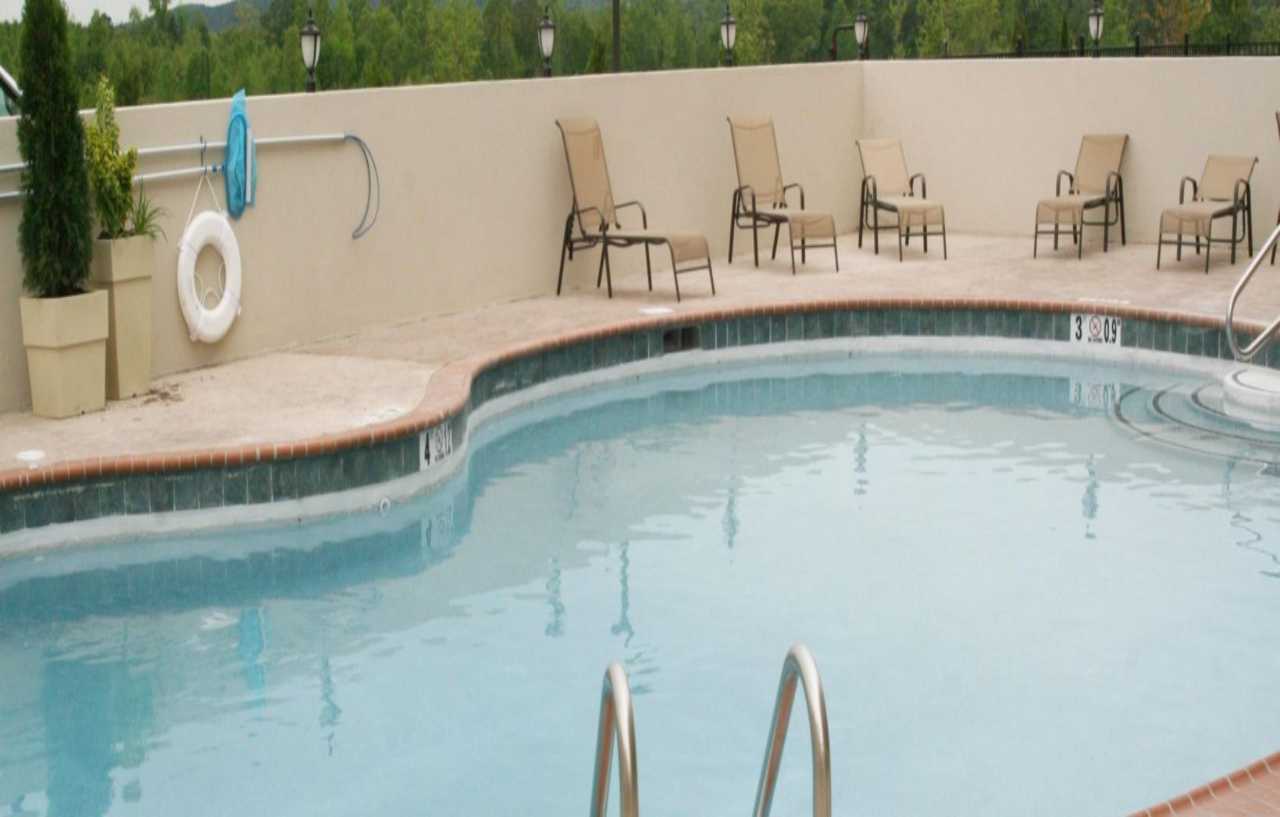 Holiday Inn Guin By Ihg Twin Exterior photo